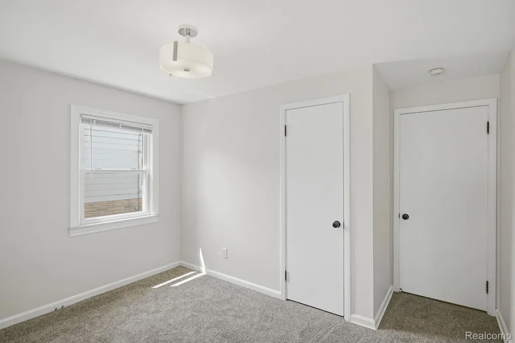 26809 Hollywood Street Roseville City MI 48066