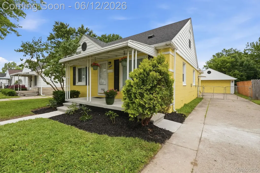 26809 Hollywood Street Roseville City MI 48066