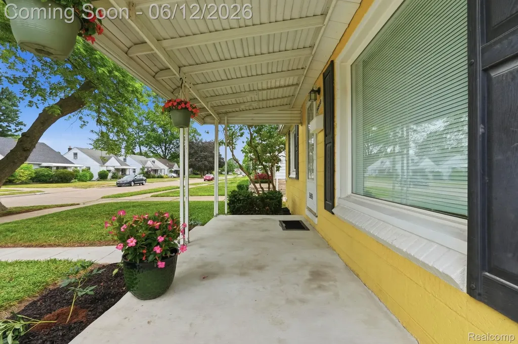 26809 Hollywood Street Roseville City MI 48066