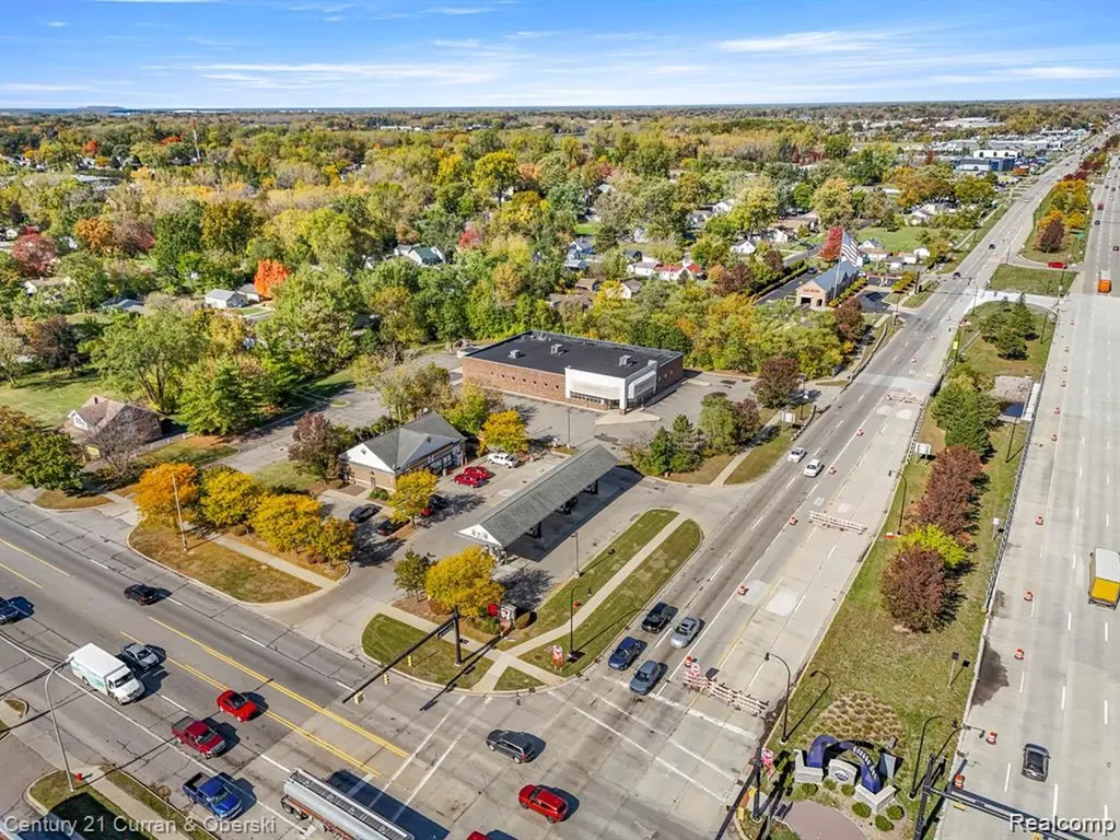 14686 Telegraph Road Taylor City MI 48180