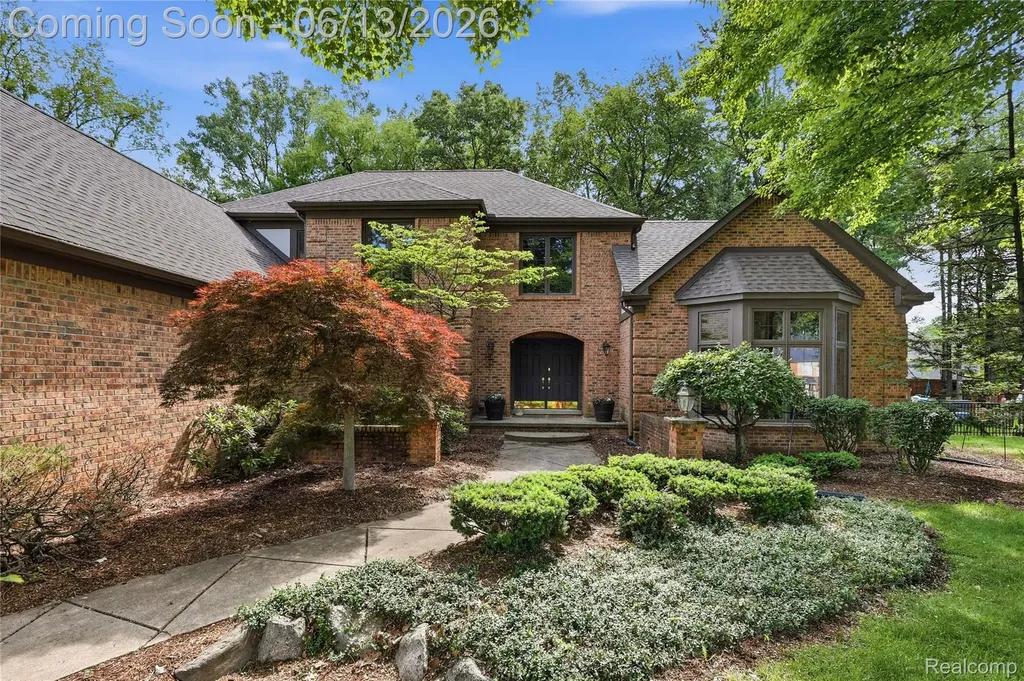 55380 Theo Drive Shelby Charter Township MI 48315