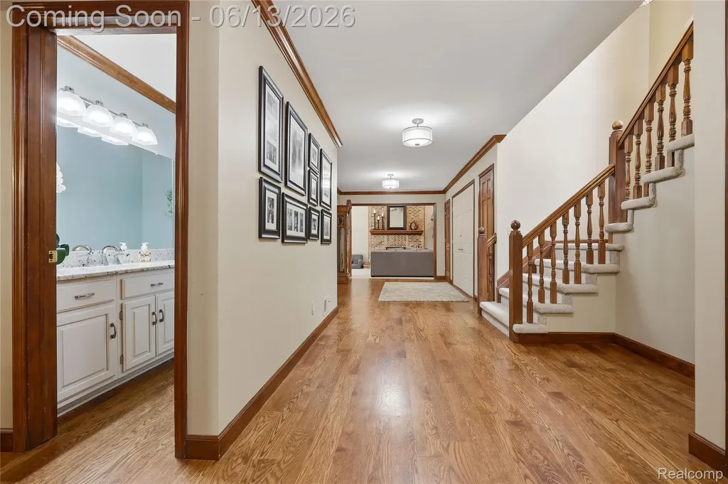 55380 Theo Drive Shelby Charter Township MI 48315