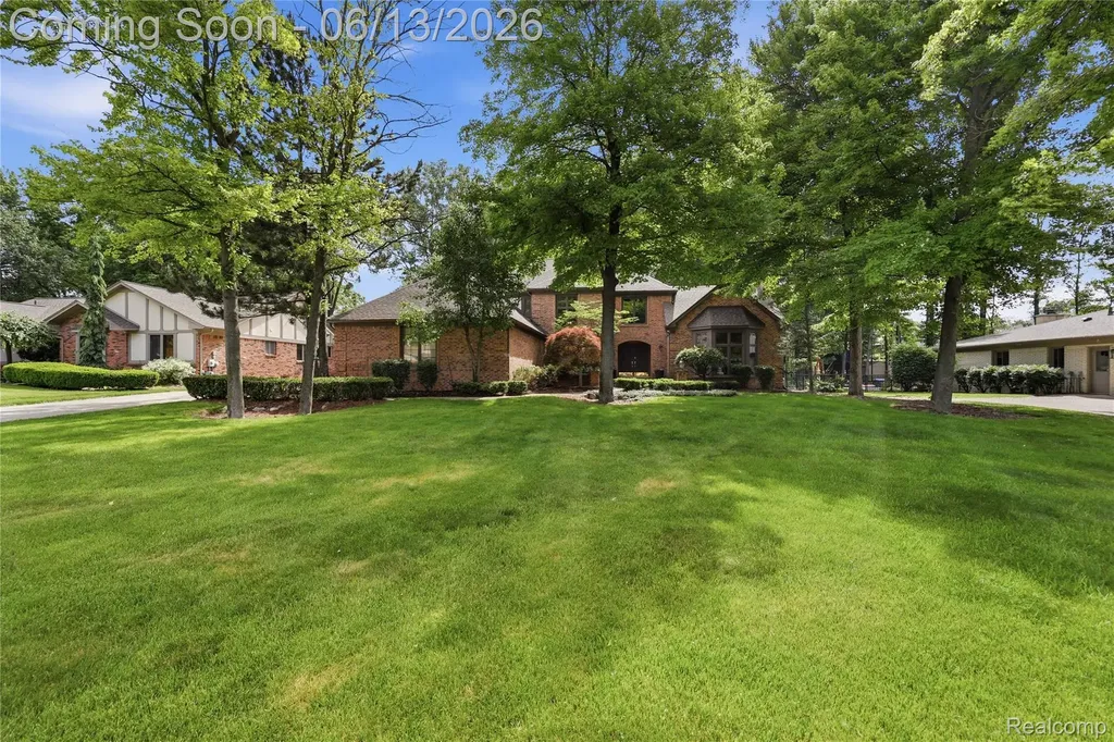 55380 Theo Drive Shelby Charter Township MI 48315