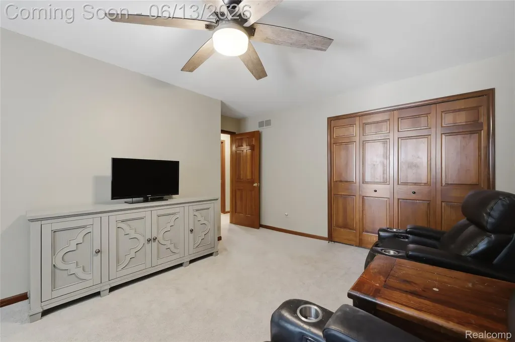 55380 Theo Drive Shelby Charter Township MI 48315