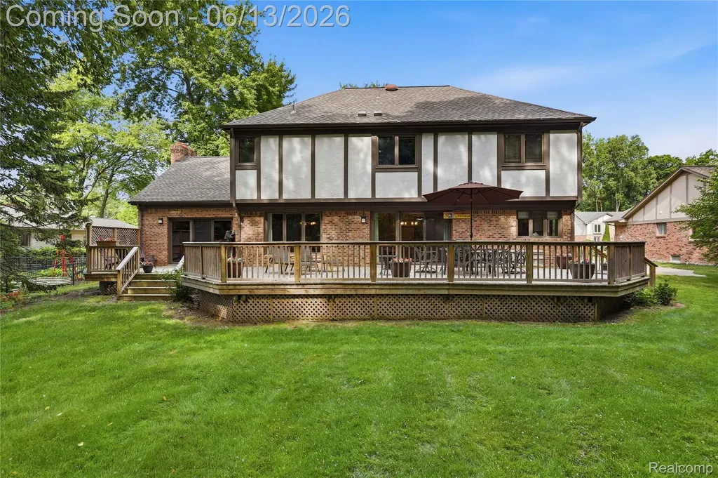 55380 Theo Drive Shelby Charter Township MI 48315