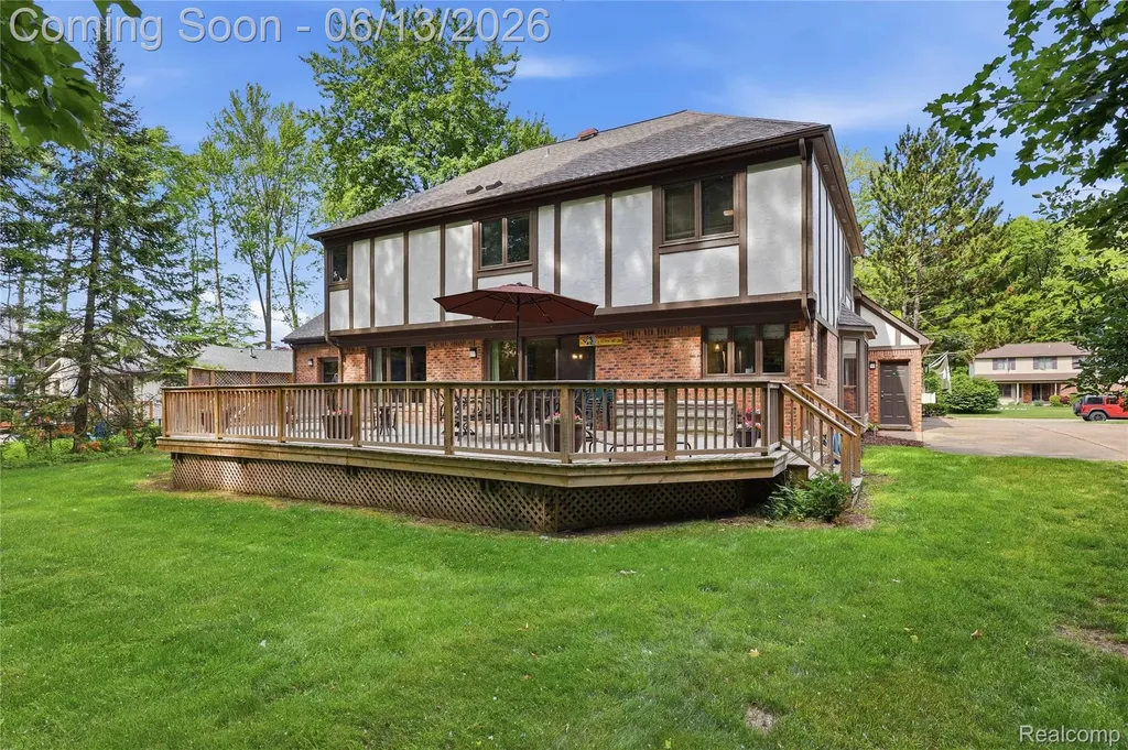55380 Theo Drive Shelby Charter Township MI 48315