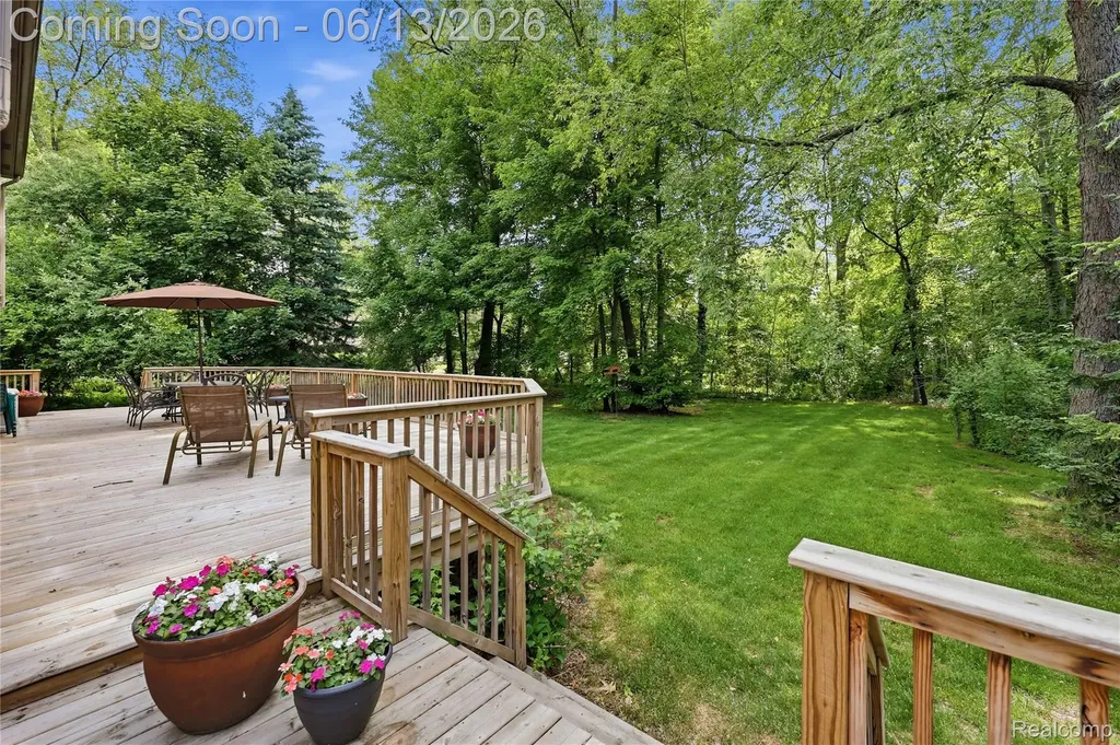 55380 Theo Drive Shelby Charter Township MI 48315