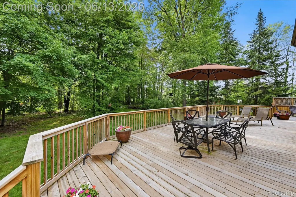 55380 Theo Drive Shelby Charter Township MI 48315