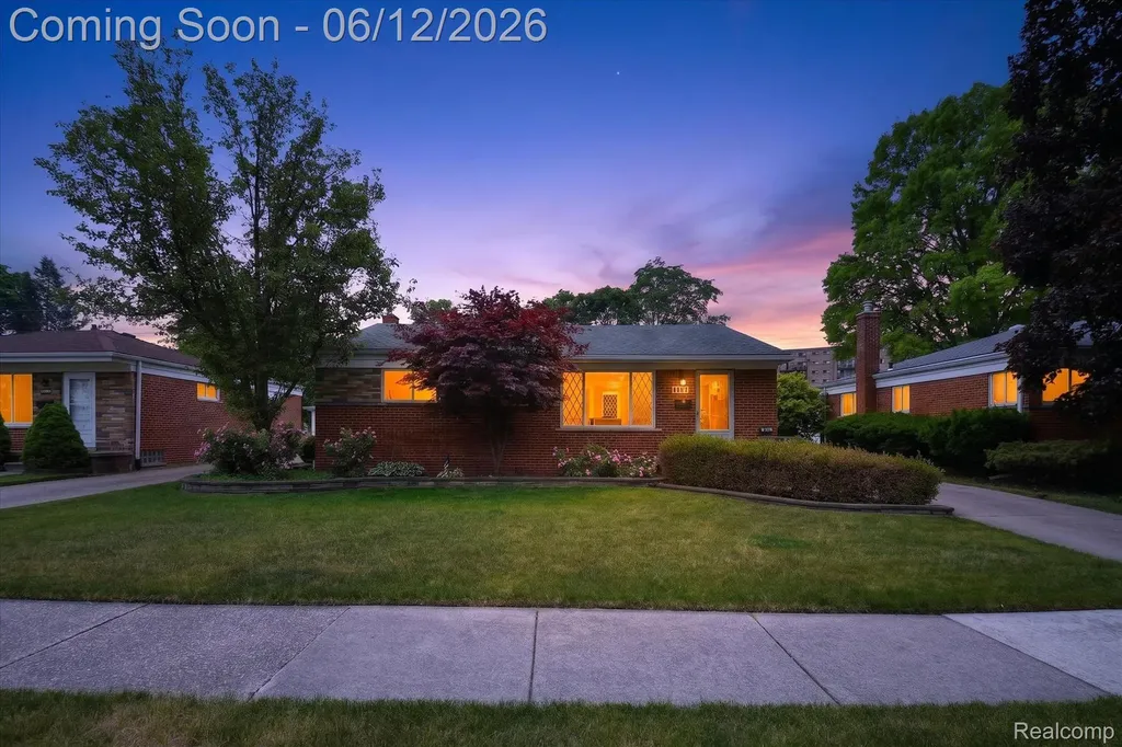 1616 Connie Avenue Madison Heights City MI 48071
