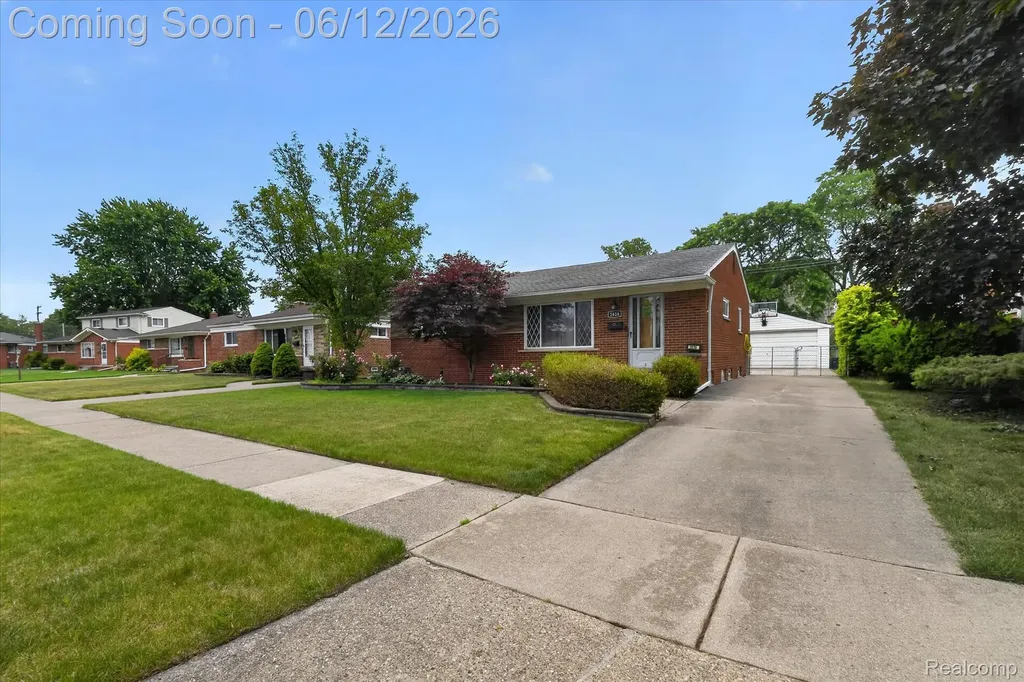 1616 Connie Avenue Madison Heights City MI 48071