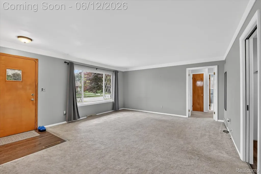 1616 Connie Avenue Madison Heights City MI 48071