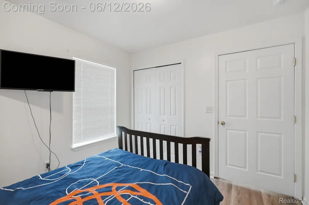 311 Ferry Avenue Pontiac City MI 48341