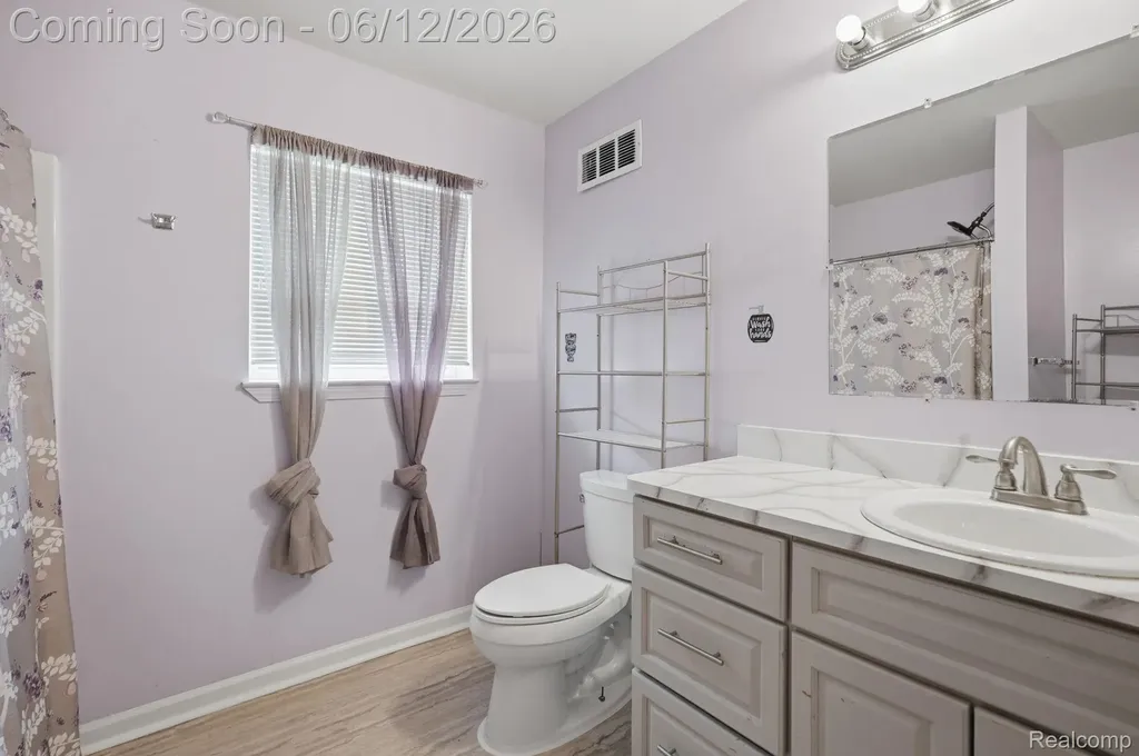 311 Ferry Avenue Pontiac City MI 48341