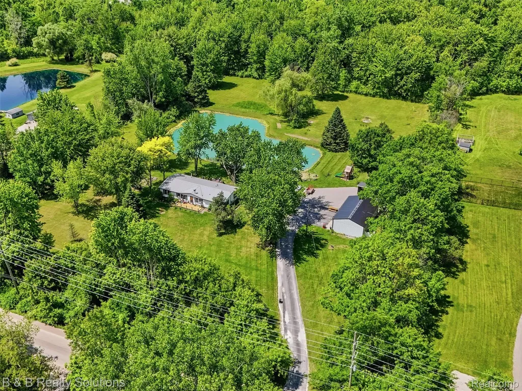 60455 Bates Road Lenox Township MI 48048