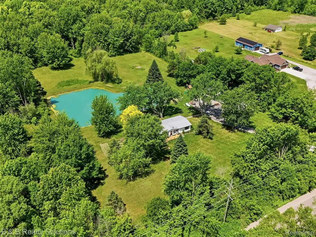 60455 Bates Road Lenox Township MI 48048