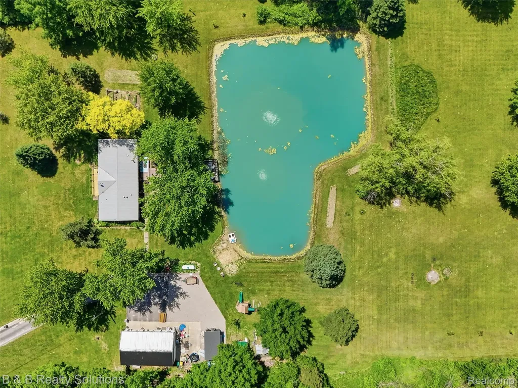 60455 Bates Road Lenox Township MI 48048
