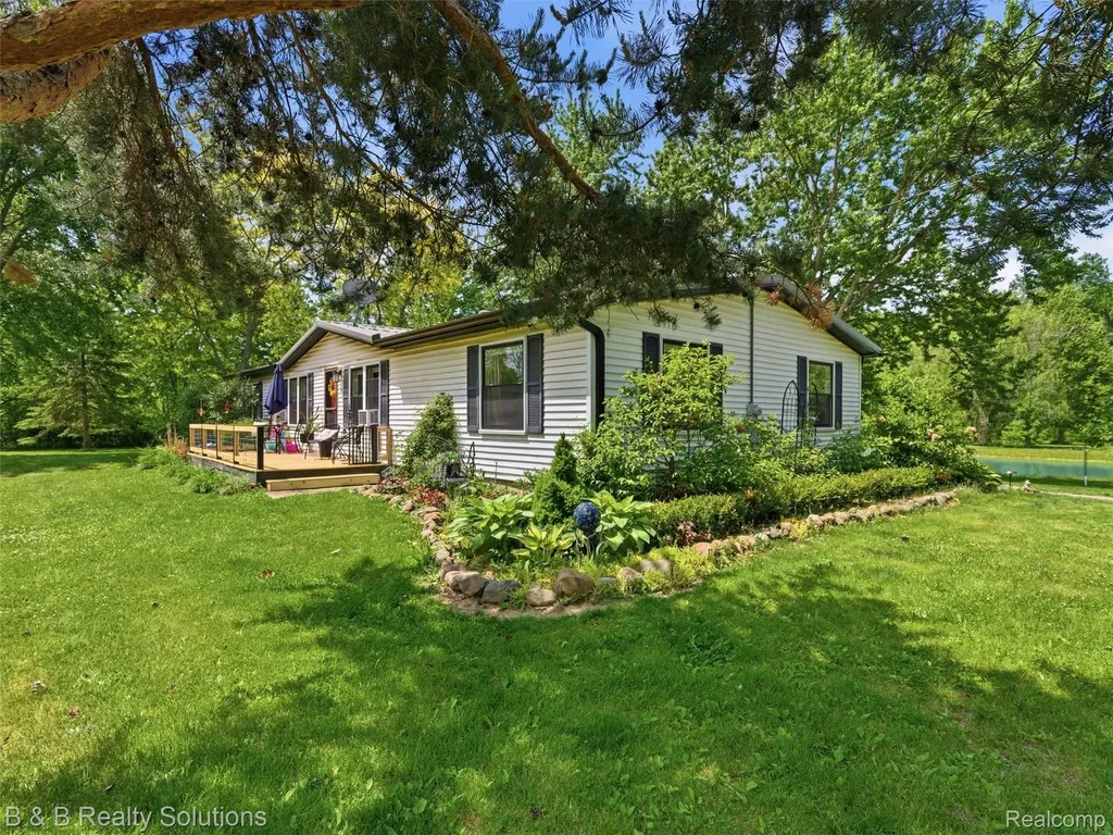 60455 Bates Road Lenox Township MI 48048