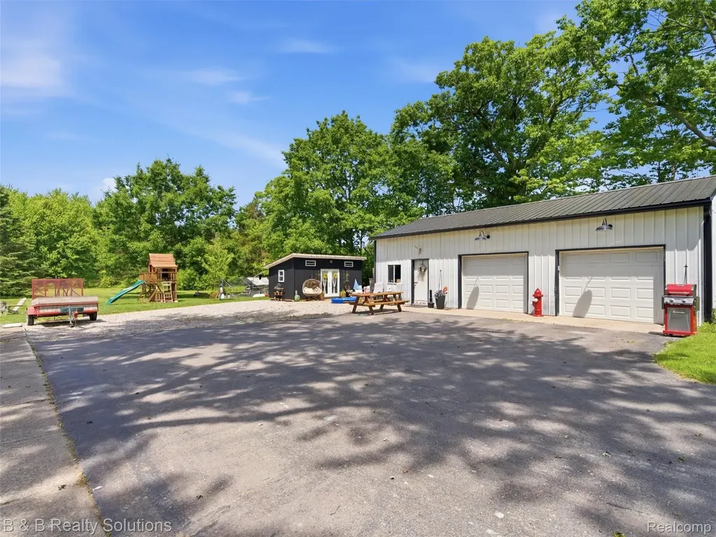 60455 Bates Road Lenox Township MI 48048