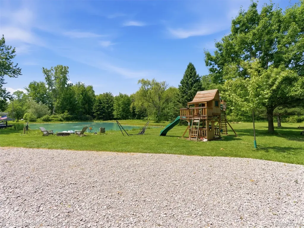 60455 Bates Road Lenox Township MI 48048
