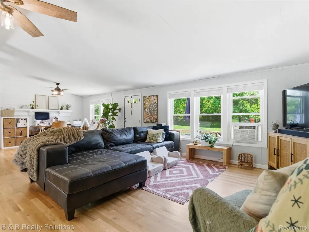 60455 Bates Road Lenox Township MI 48048