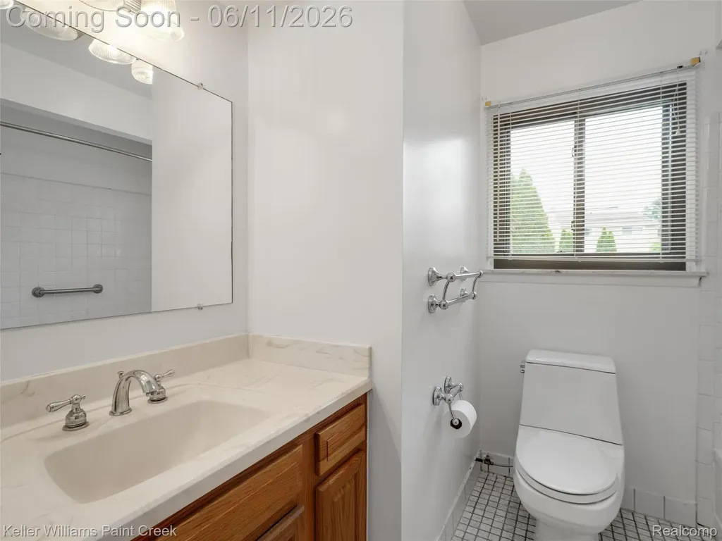 29720 Merrick Avenue Warren City MI 48092