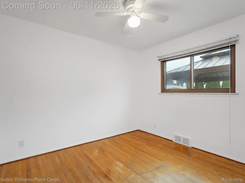 29720 Merrick Avenue Warren City MI 48092