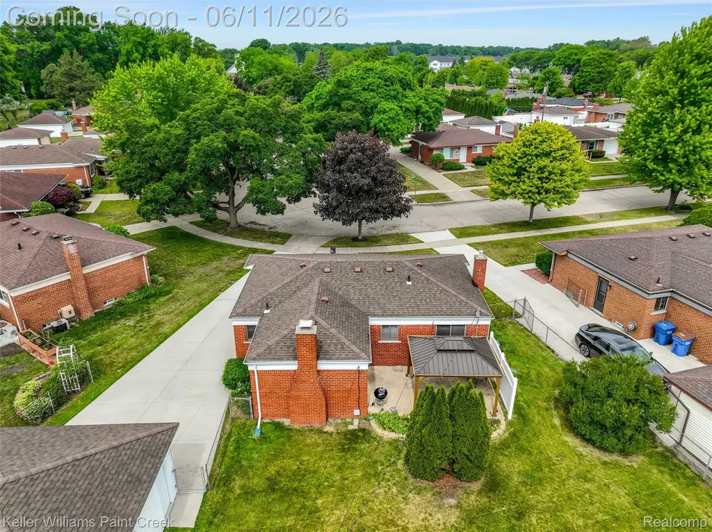 29720 Merrick Avenue Warren City MI 48092