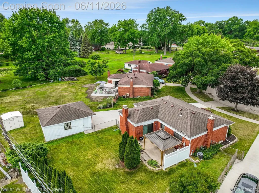 29720 Merrick Avenue Warren City MI 48092