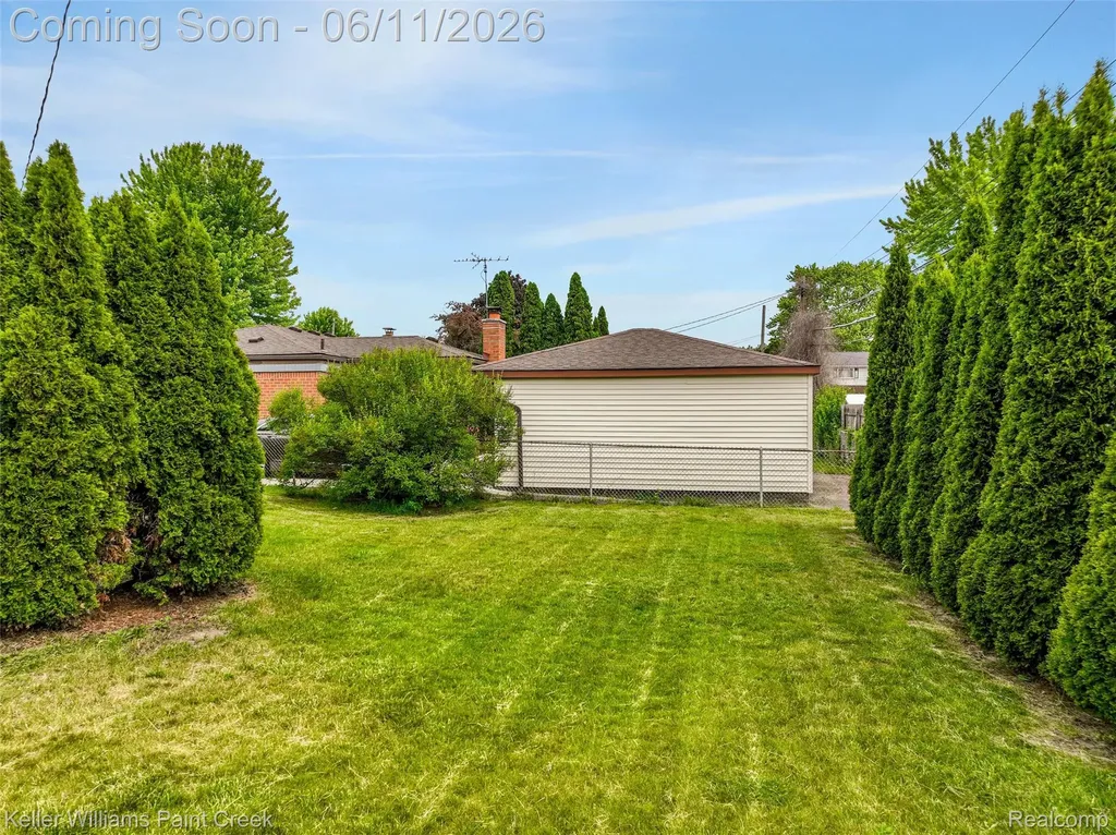 29720 Merrick Avenue Warren City MI 48092
