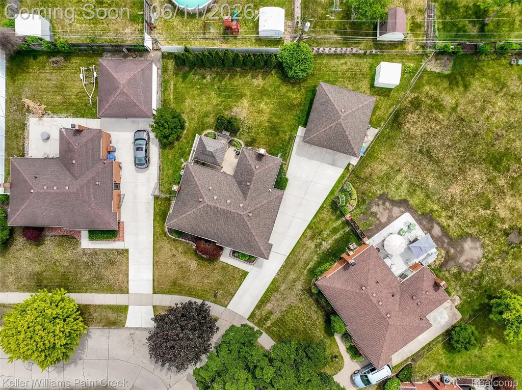 29720 Merrick Avenue Warren City MI 48092