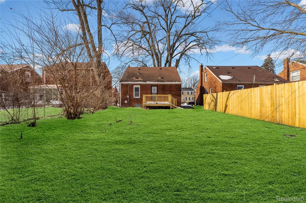 18282 Freeland Street Detroit City MI 48235