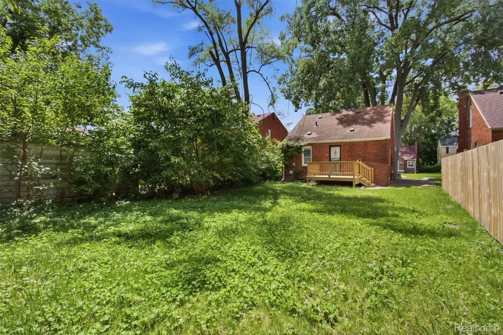 18282 Freeland Street Detroit City MI 48235