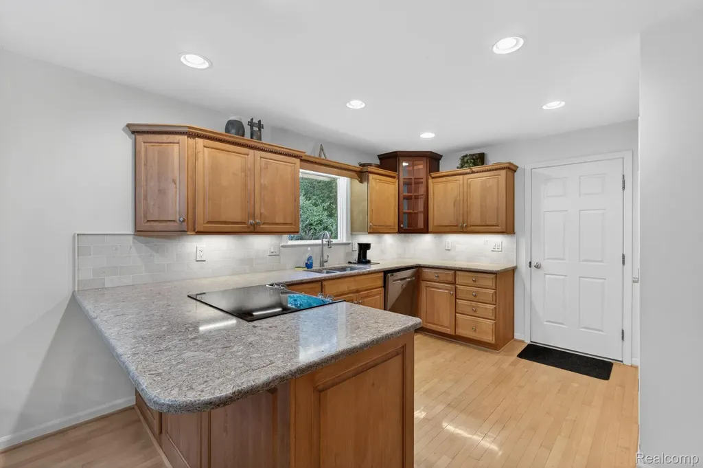 9144 Deer Park Court Tyrone Township MI 48430