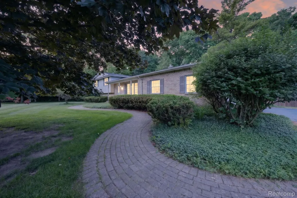 9144 Deer Park Court Tyrone Township MI 48430