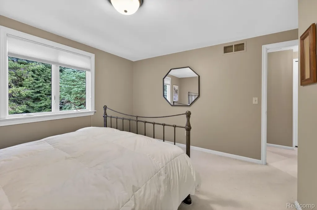 9144 Deer Park Court Tyrone Township MI 48430
