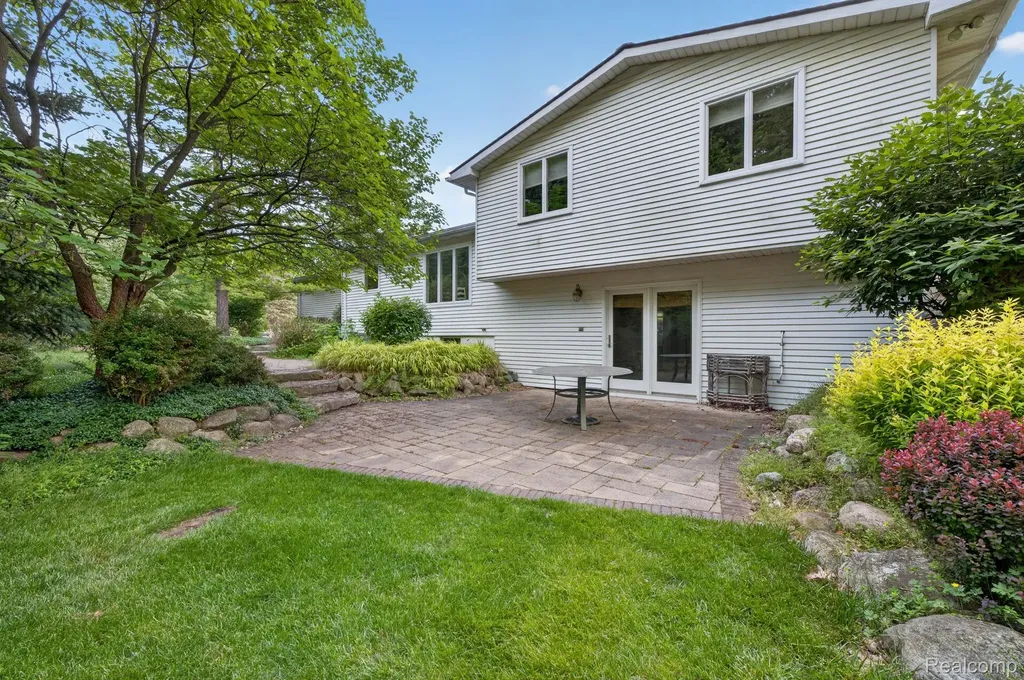 9144 Deer Park Court Tyrone Township MI 48430