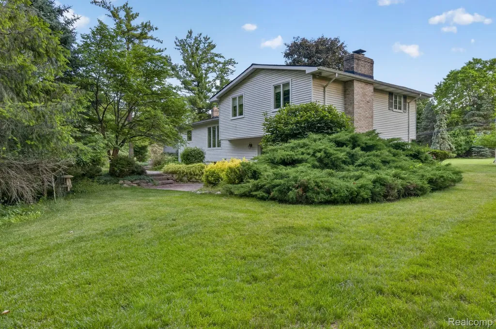 9144 Deer Park Court Tyrone Township MI 48430