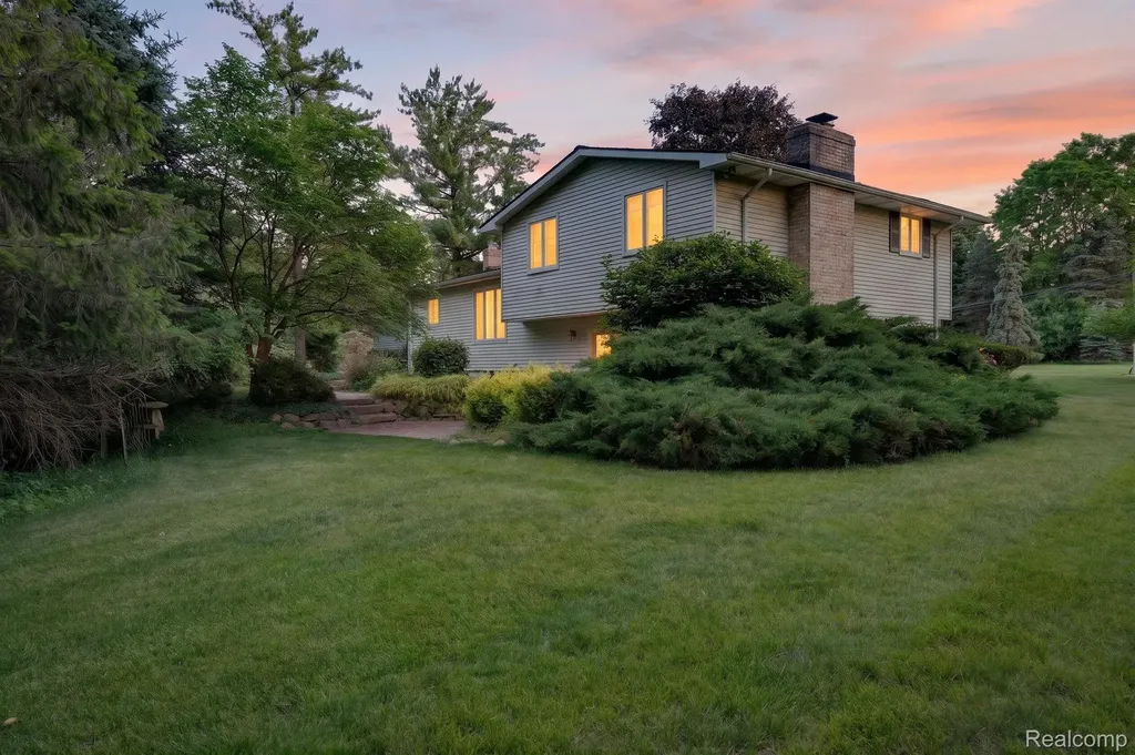 9144 Deer Park Court Tyrone Township MI 48430