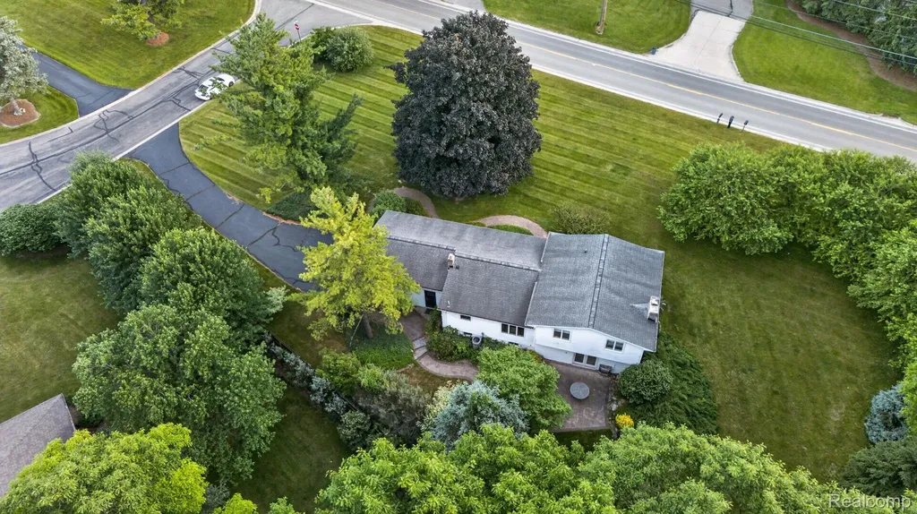 9144 Deer Park Court Tyrone Township MI 48430