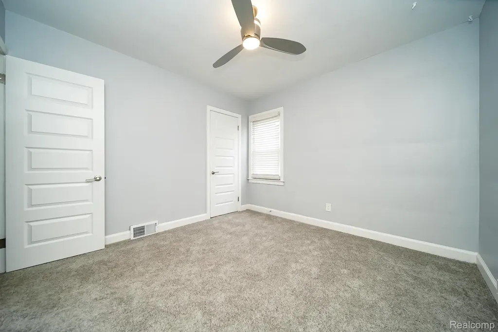 18951 Santa Rosa Drive Detroit City MI 48221