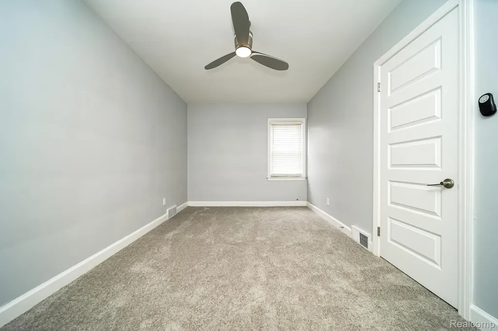 18951 Santa Rosa Drive Detroit City MI 48221