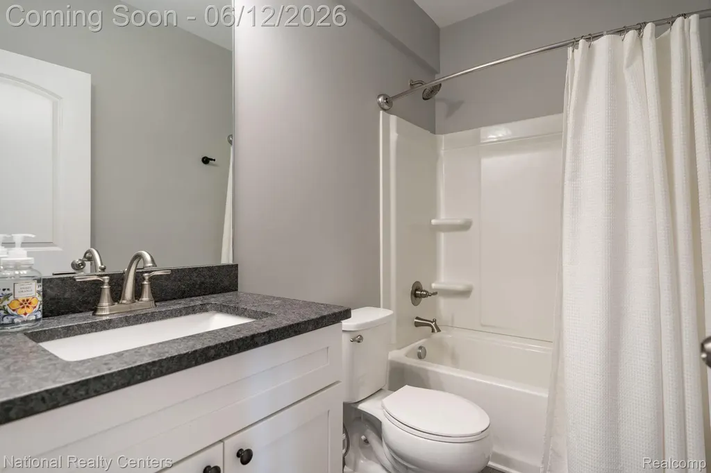2886 Bogues View Drive Oceola Township MI 48843