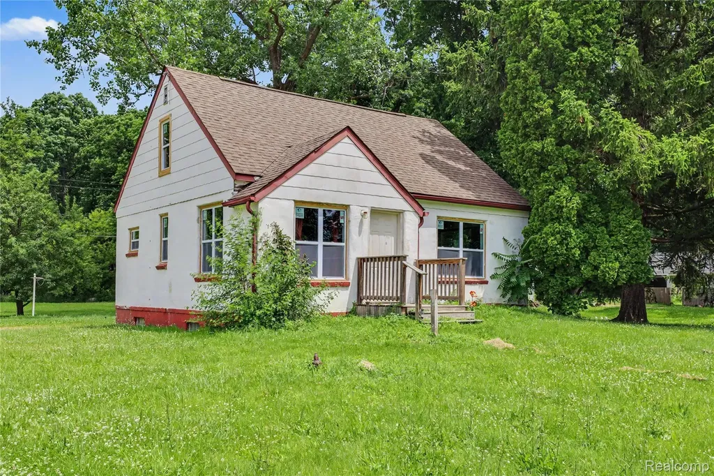 5388 Davison Road Elba Township MI 48446