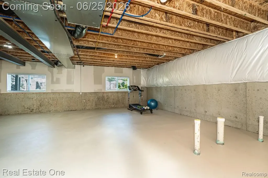 2082 Orwell Street Orion Charter Township MI 48360