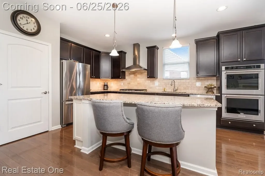 2082 Orwell Street Orion Charter Township MI 48360