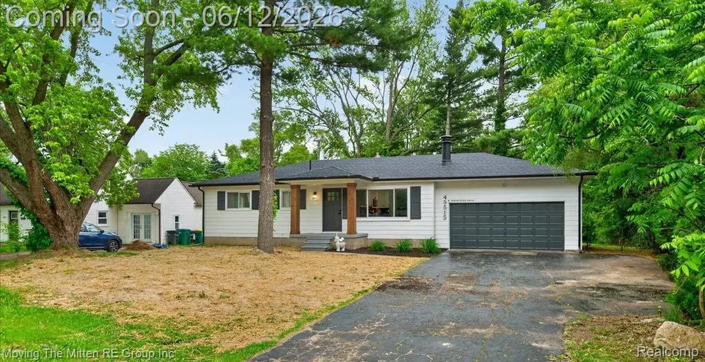 49515 W Huron River Drive Van Buren Charter Township MI 48111
