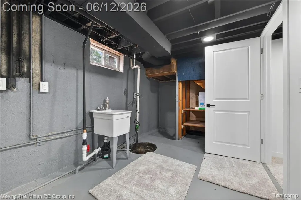 49515 W Huron River Drive Van Buren Charter Township MI 48111
