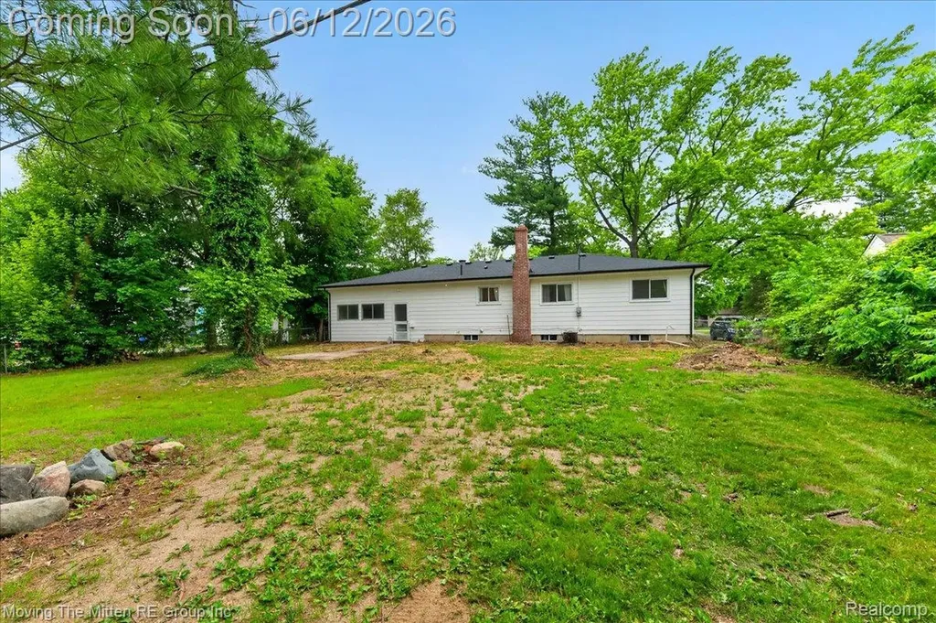 49515 W Huron River Drive Van Buren Charter Township MI 48111