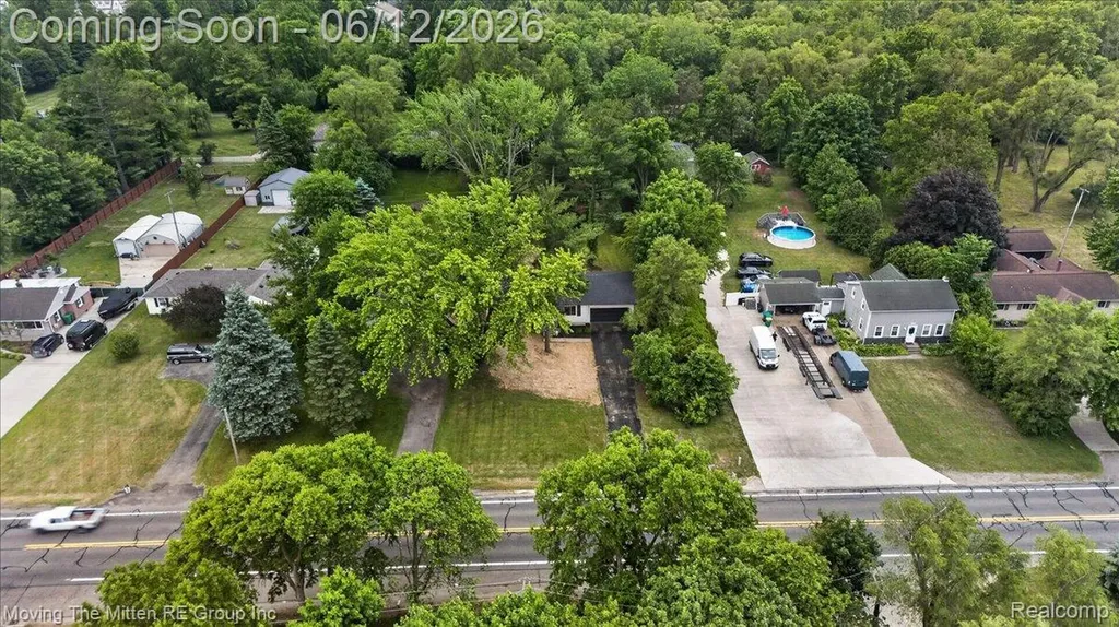 49515 W Huron River Drive Van Buren Charter Township MI 48111