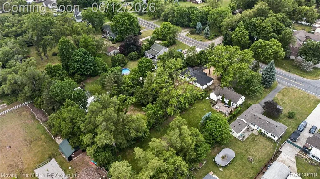 49515 W Huron River Drive Van Buren Charter Township MI 48111